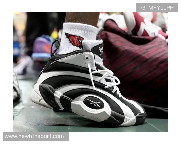 迈克米勒致敬两连冠将爱车改装为詹姆斯迈阿密配色球鞋主题款式